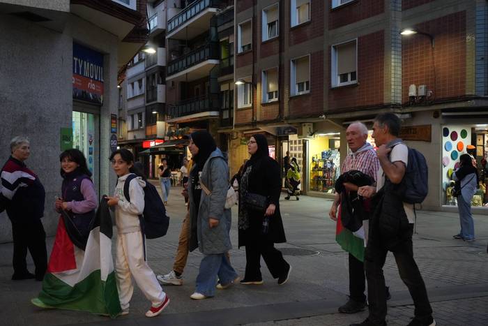 Giza katea osatu dute Gazako 30 1759863781886