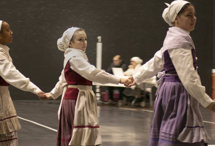 Ubixeta dantza taldeak dantz 21 1766416428502