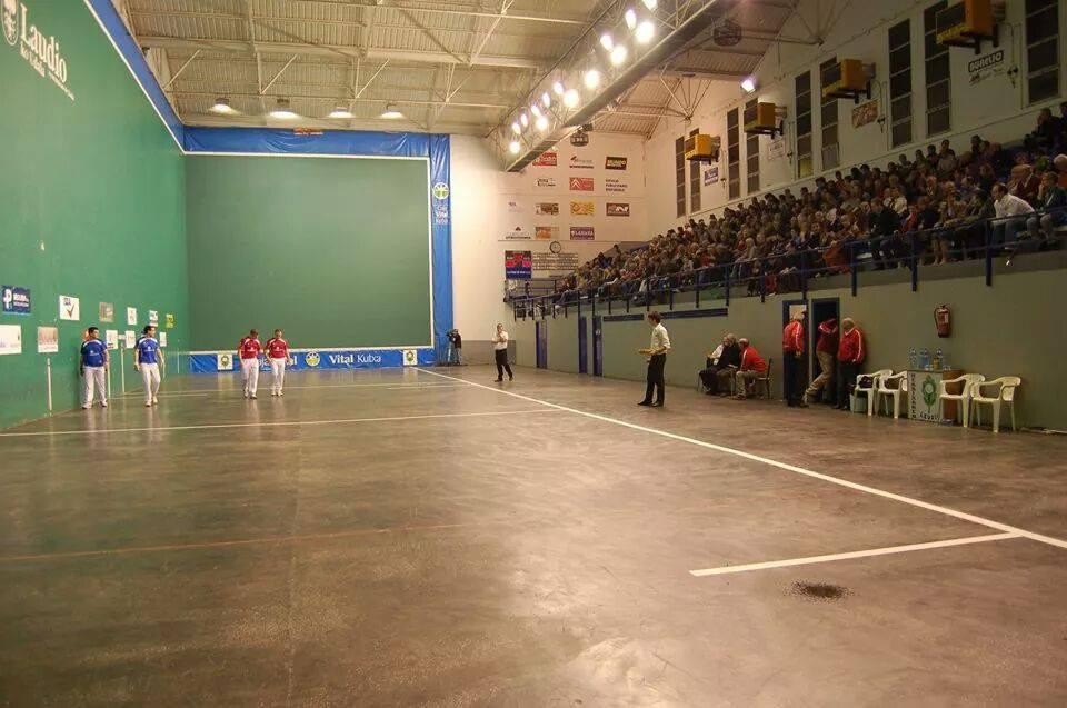 Aretako frontoiak hartuko du Elite kategoriako 4 eta 1/2 txapelketako final-laurdenetako bat
