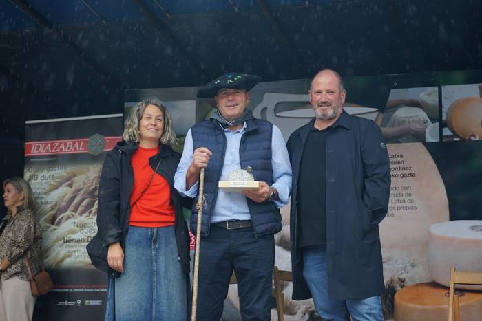 Yolanda Elosegui, Maria Ange 21 1758471083275