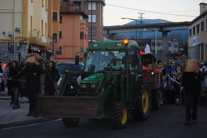 Olentzero eta Maridomingi Ai 84 1514224376048