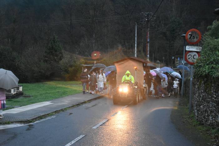 Hotzak eta euriak ez zuten e 12 1766745542954