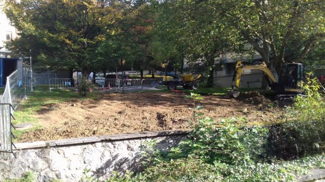 Lamuza parketik Lamuza kaleko 17 eta 19 zenbakietara doan arrapala irisgarria eraikitzeko lanak hasi  dira