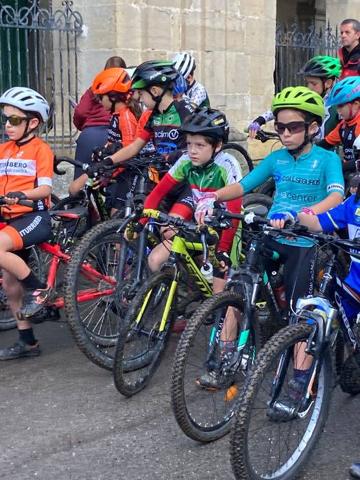 150 gazte inguruk parte hart 2 1762672307210