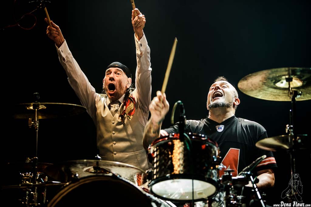 Formula V, El Drogas, Tremenda Jauria eta Zetak taldeek osatuko dute Laudioko jaietako musika kartela