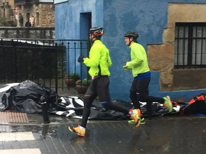 350 lagunetik gora batu dira 52 1514738415935