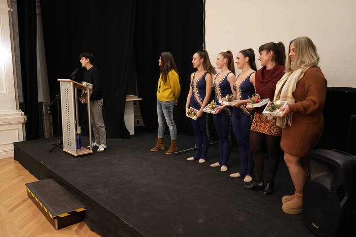 Jon Riverak gimnasia erritmi 16 1766777041901