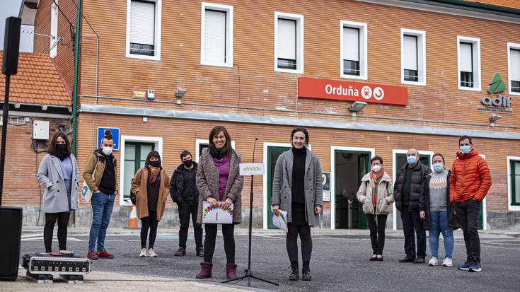 EH Bilduk Renferen C3 linearen zerbitzuaren egoera salatu du, eta mobilizazioak iragarri ditu