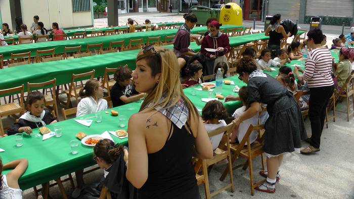 Dantza taldeak taldeak izan  1 1496036938096