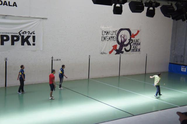 Euskal Preso Politikoen esku 4 1493719838463