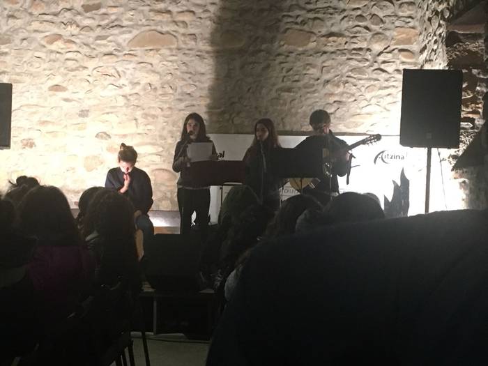 Suaren inguruan plazaratu di 1 1521387686406