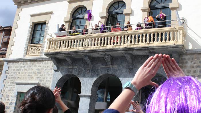 Greba feministaren goizeko t 176 1520520706574