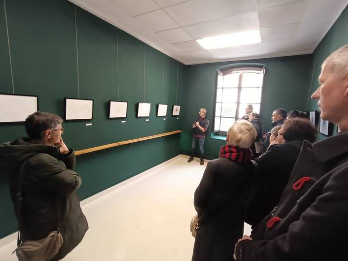 David Hoskingen erakusketati 10 1763920358918