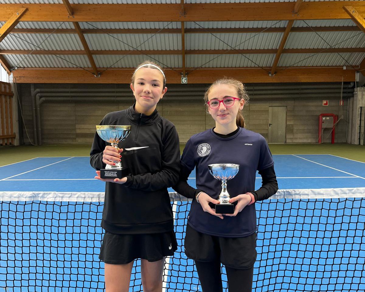 Laudioko tenis jokalari gazteak nagusitu dira Arabako Txapelketan