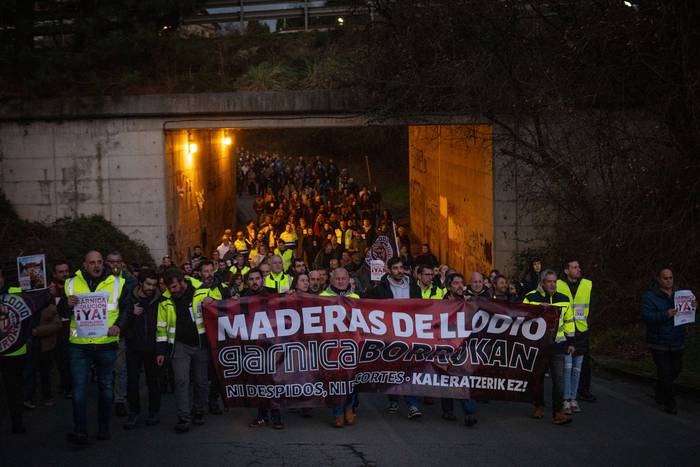 Fabrika barrura eraman dute  16 1769714929333