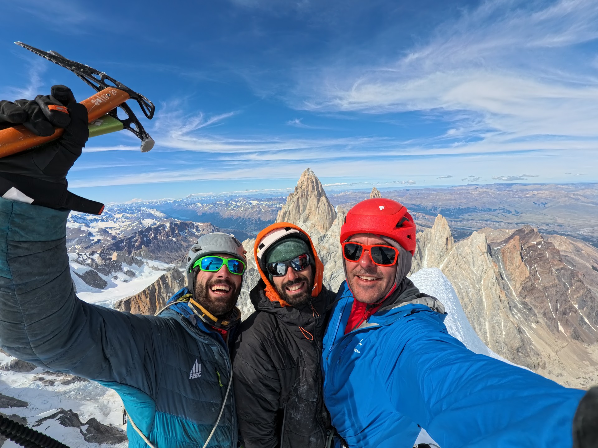 Cerro Torre, Patagoniako gailur enblematikoa, eskalatu du Tasio Martinek