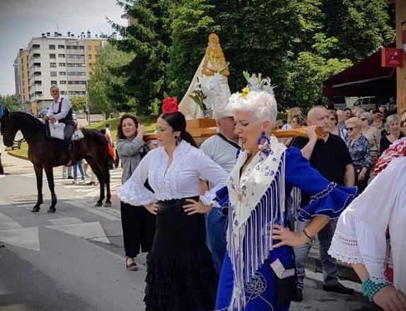 Laudioko parrokoak igandeko Rocioko meza boikoteatu duela salatu du Andaluziar Etxeak