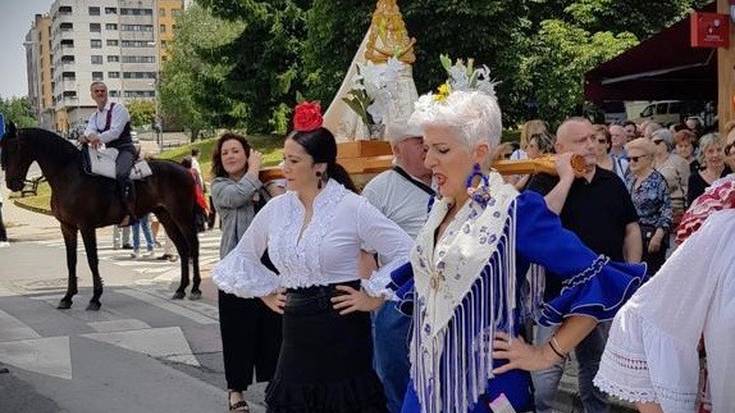Laudioko parrokoak igandeko Rocioko meza boikoteatu duela salatu du Andaluziar Etxeak