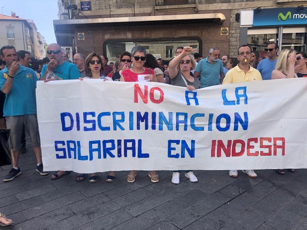ELAk salatu du Indesak ez diela soldata osagarria ordaindu espedientean dauden langileei, ondorioz, 500 edo 600 euro jaso dituzte