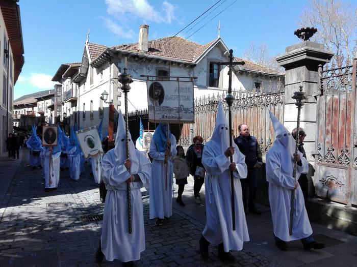 Artziniegako prozesioak