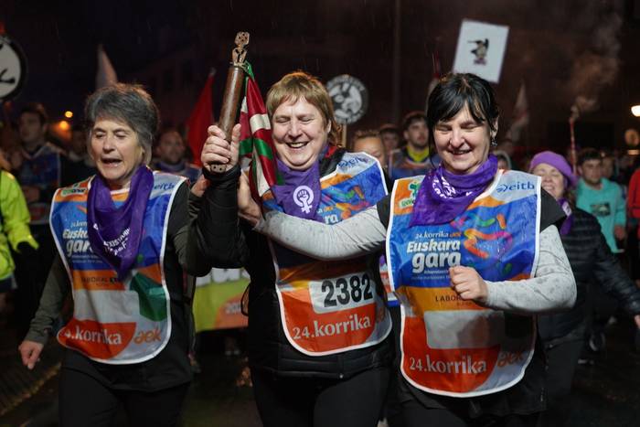 Aldarrikapenez eta pirotekni 85 1774615481447