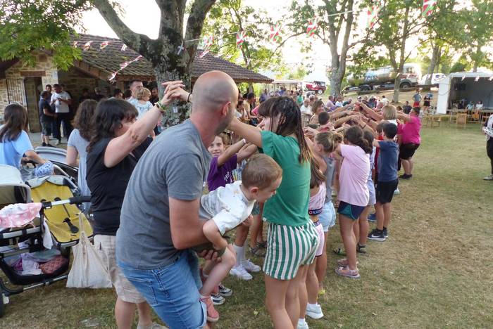 Andra Mari Zuriaren jaiak je 39 1754900947117