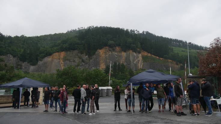 "Ekoizpena erabat etetea" lortu dute Aiala Vidrioko bigarren greba egunean