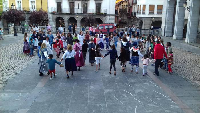 Haur sahararrei ongietorri f 2 1498994553283