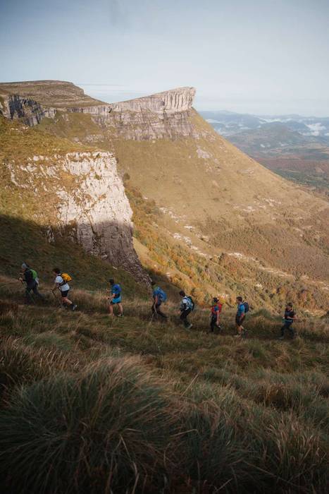 Gorobel Ibilaldiak ehuna men 60 1762257286501