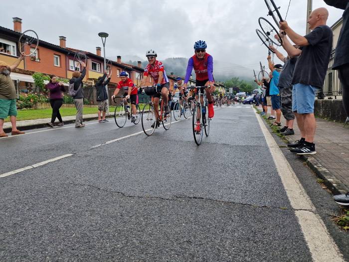 La Karpy martxak kolorez bet 101 1686610882168