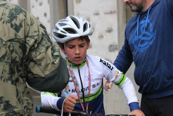 Danbor-hotsak, barraskilo ka 20 1524945298924