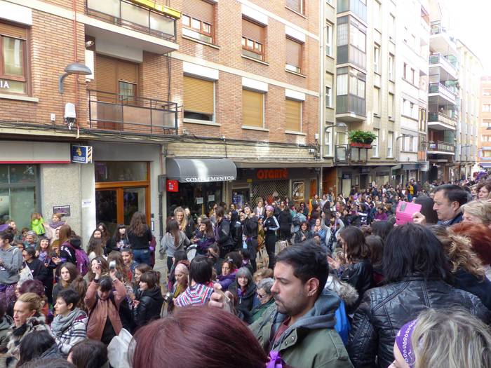 Greba feministaren goizeko t 112 1520512702171