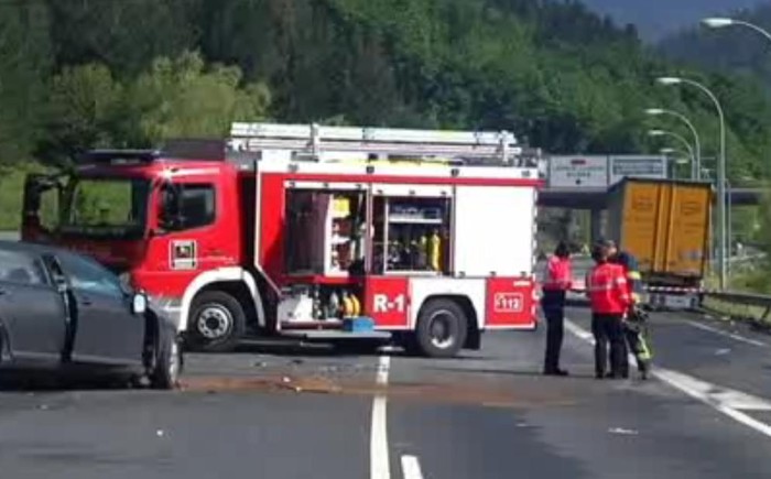 Bi hildako eta bi zauritu Amurrion gertatutako auto-istripu batean