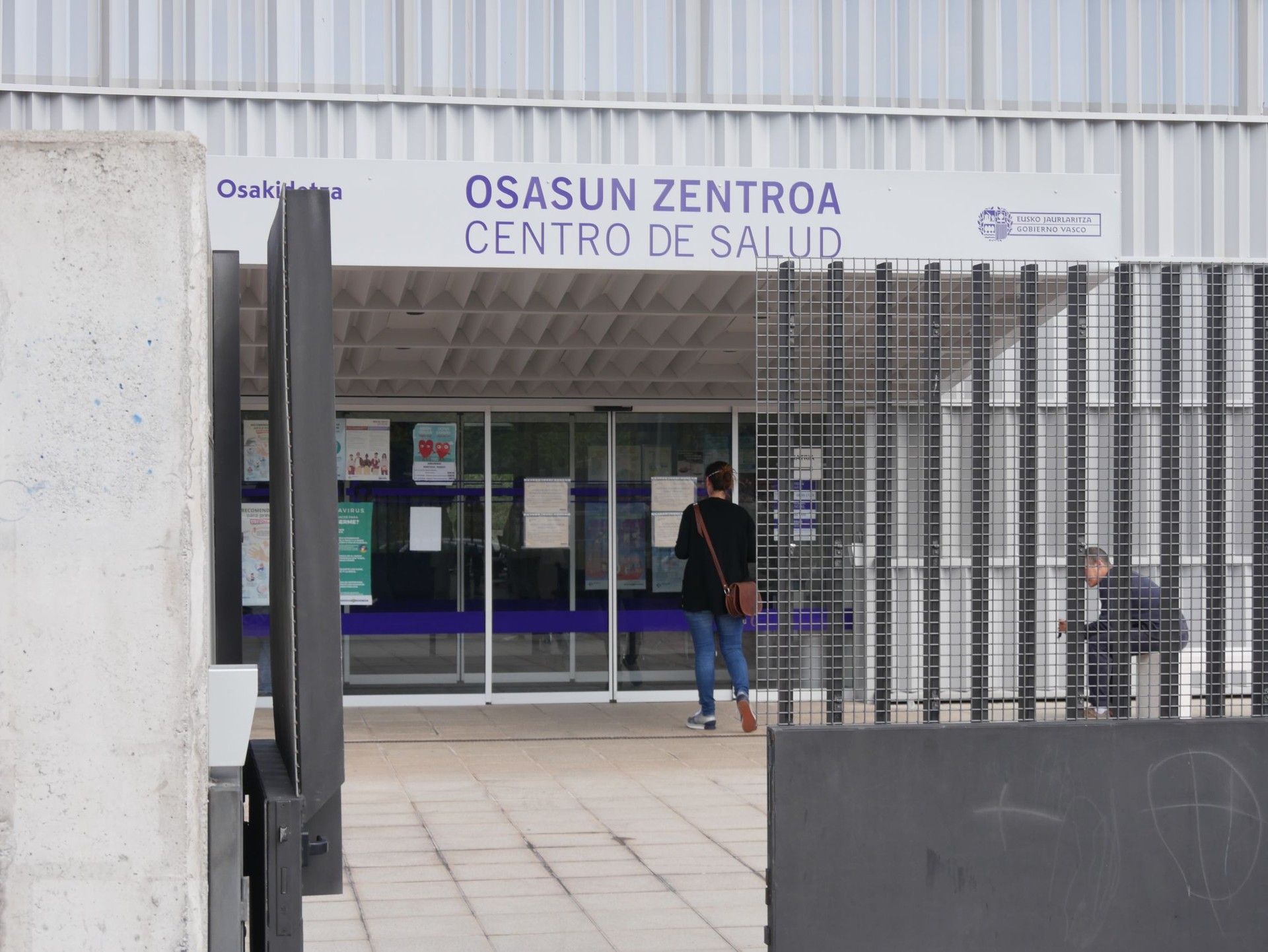 Koronabirusaren 6 positibo gehiago atzeman zituen atzo Osakidetzak Aiaraldean