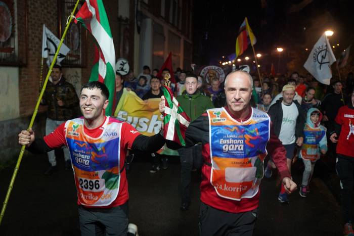 Aldarrikapenez eta pirotekni 233 1774615754314