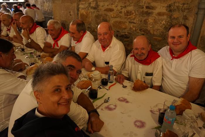 Ehunka kofrade bildu dira el 7 1756713965397