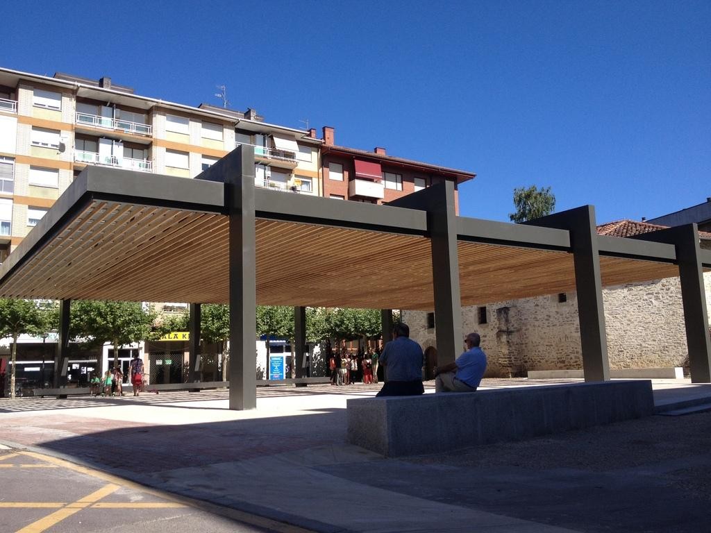 San Anton Plaza berria herritarren erabilgarritasunerako jada zabalik