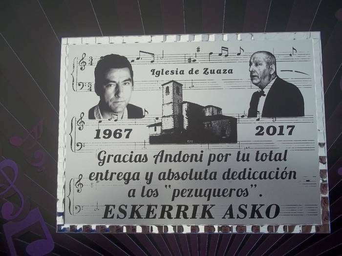 Auzokide ugarik hartu zuten  19 1506366312505