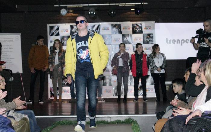 Gazela aretoa beteta Laudio  4 1512478078447