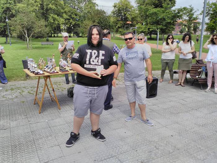 Sari ugari banatu dituzte Tx 15 1497291366120