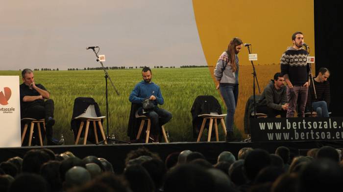 Sustrai Colina gailendu da A 40 1511123766929