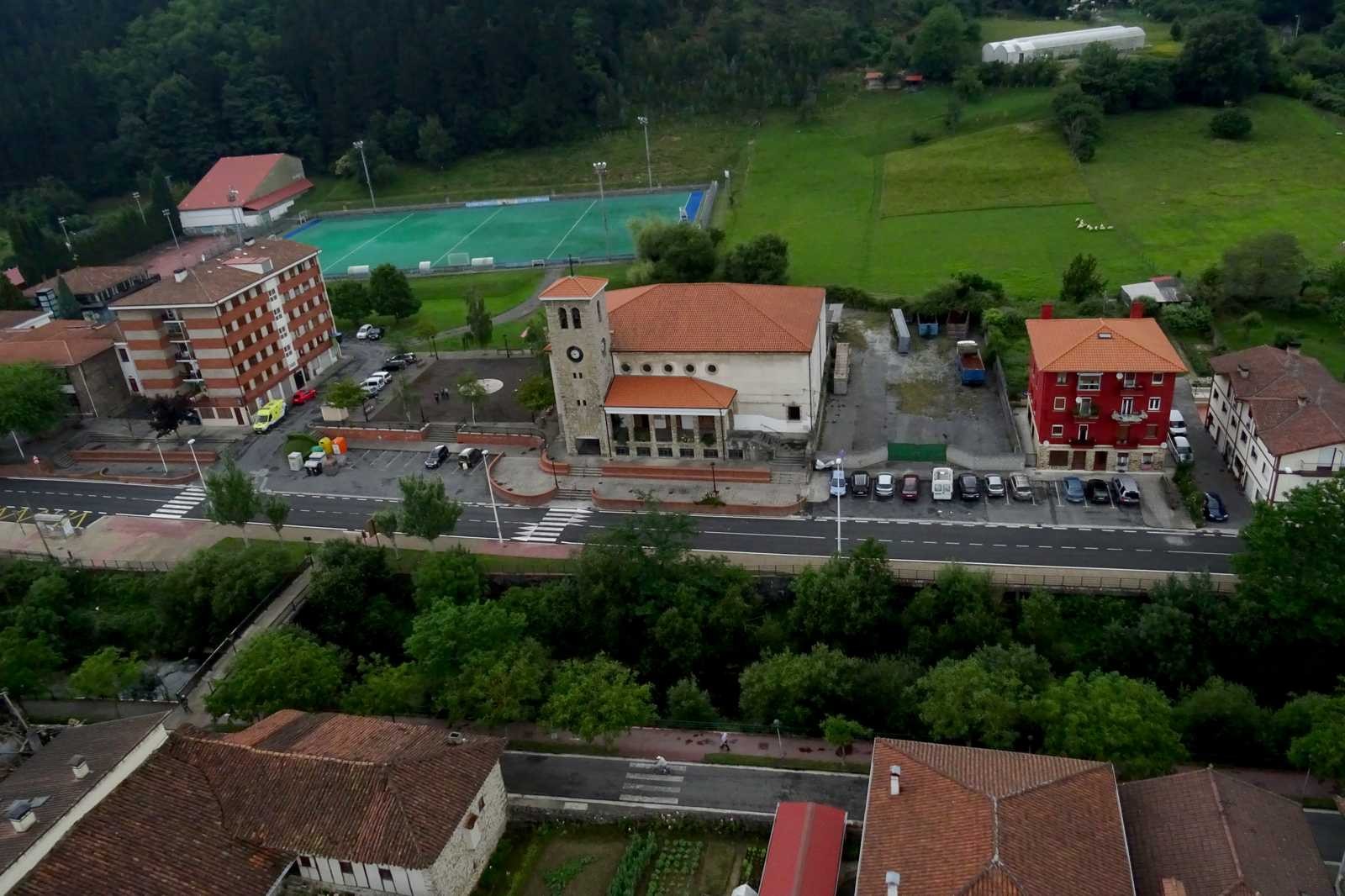 Udalak Gardea Kiroldegiko Gizarte Zentroa eraberrituko du