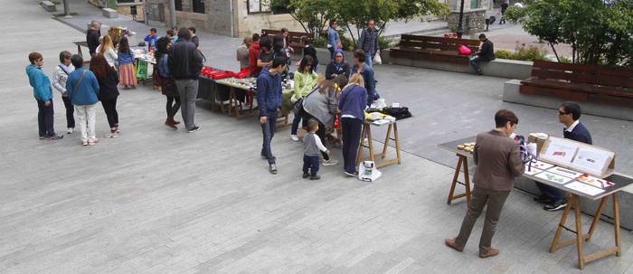 Errefuxiatuen aldeko elkarta 7 1495541277171