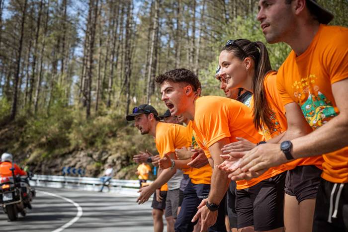 Itzuliak ehunka aiaraldear a 12 1775673387281