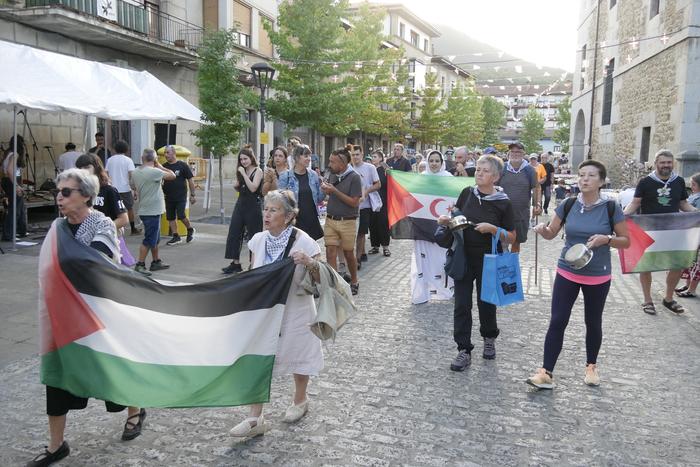 Palestinaren aldeko burrunba 9 1757102599256