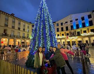 Endika Salcedo Cantero laudioarrak Eguberri argiak piztuko ditu aurten