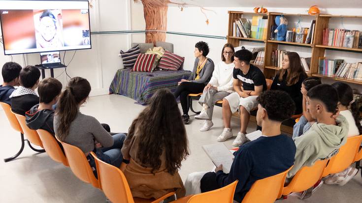 Gazako Flotillako kideekin solasaldia: "Munduan protestan ari zareten guztion bozgorailua ere izan nahi dugu"