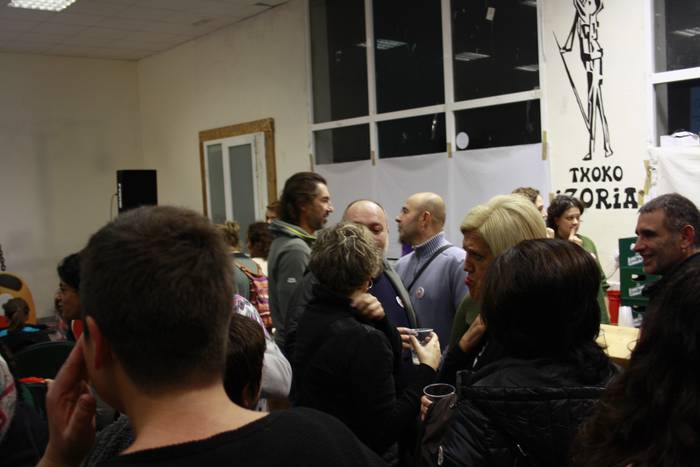 Aiaran ere armairutik atera  17 1511252201641