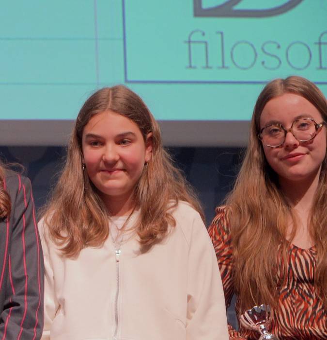 Aizpea Azumendi Baladok euskarazko defentsarik onenaren Laratz Saria lortu du Filosofia Olinpiadetan