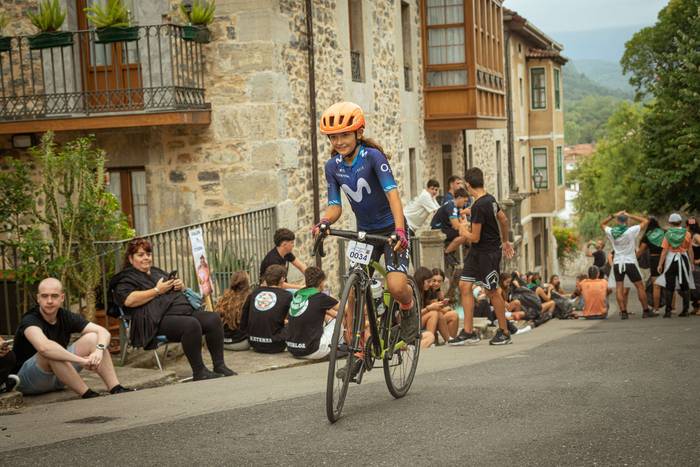 Bizikletak irudimenez jantzi 4 1757325588646